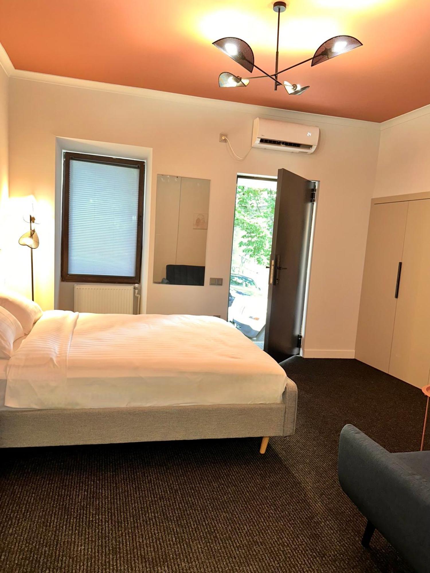 Salve Hotel Tbilisi ภายนอก รูปภาพ